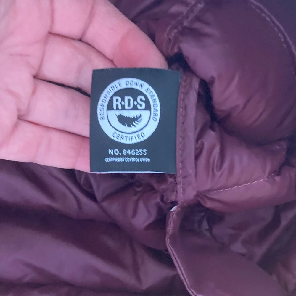 TNA Women's Burgundy Packable Puffer Jacket - Picture 3 of 7
